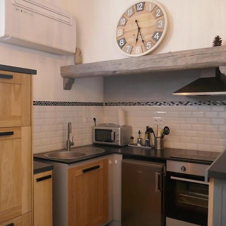 Appartement A 50 M De La Place Aux Herbes Uzès Exteriör bild
