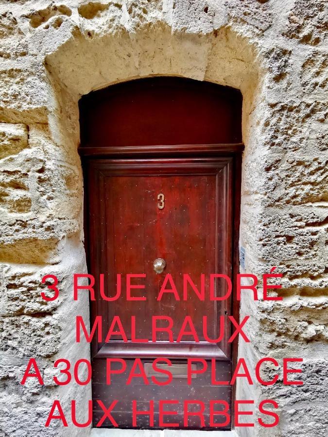 Appartement A 50 M De La Place Aux Herbes Uzès Exteriör bild
