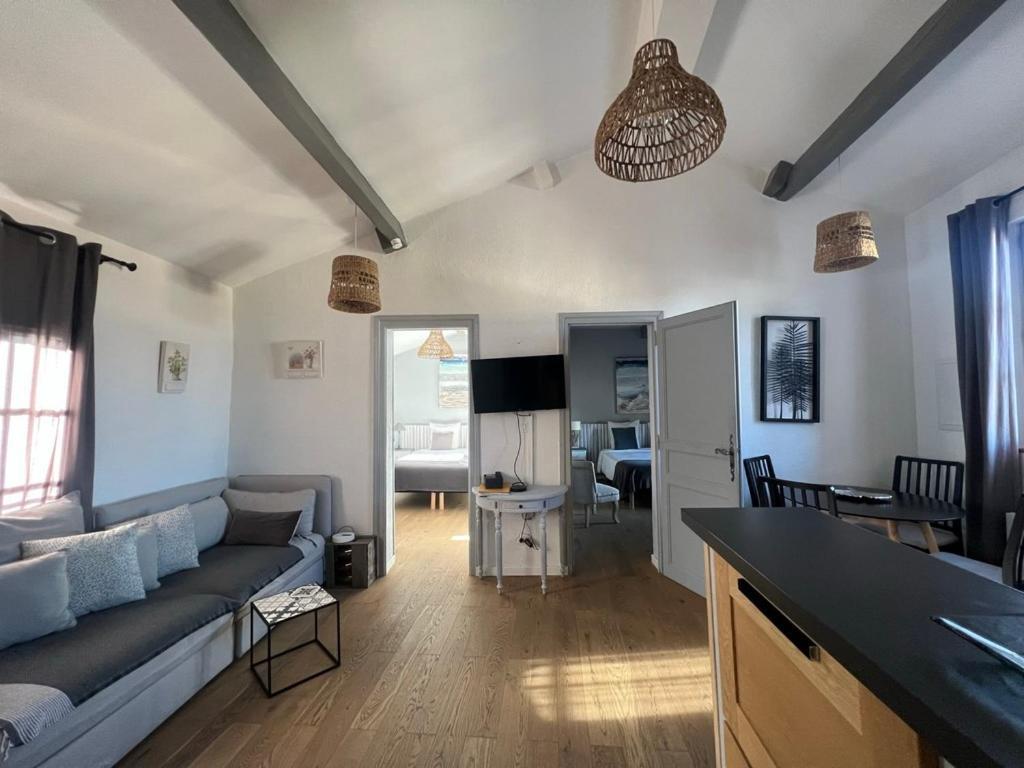 Appartement A 50 M De La Place Aux Herbes Uzès Exteriör bild